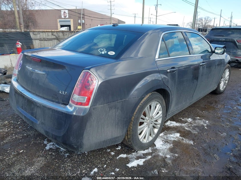 2013 Chrysler 300 Motown