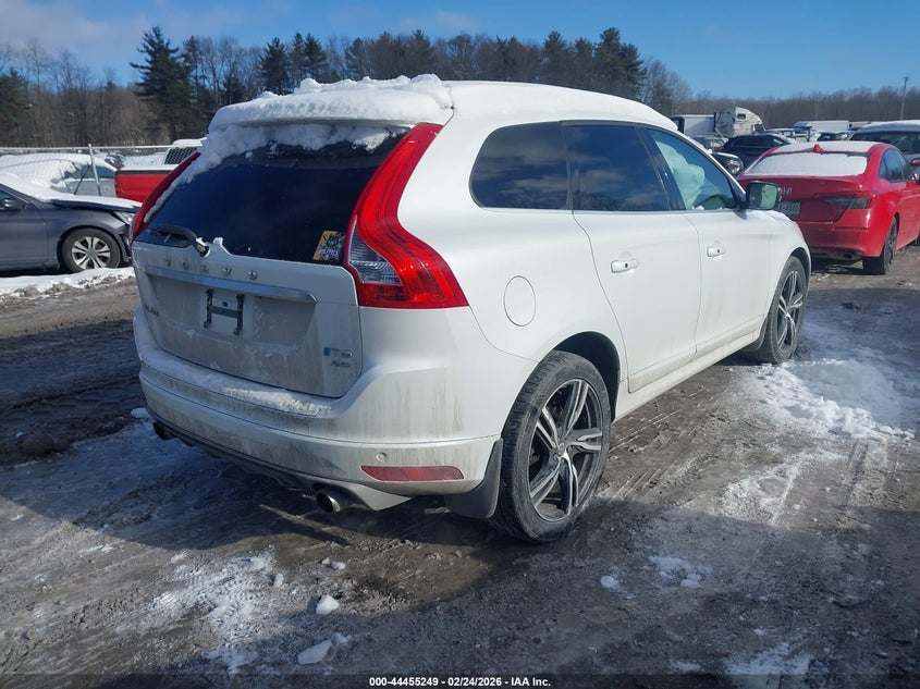 2017 Volvo Xc60 T6 R-Design