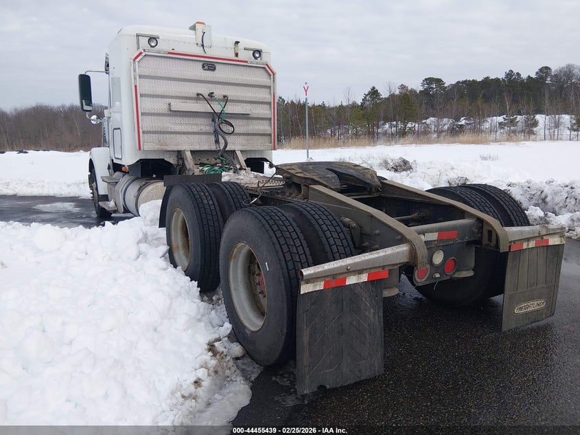 2013 Freightliner 122Sd