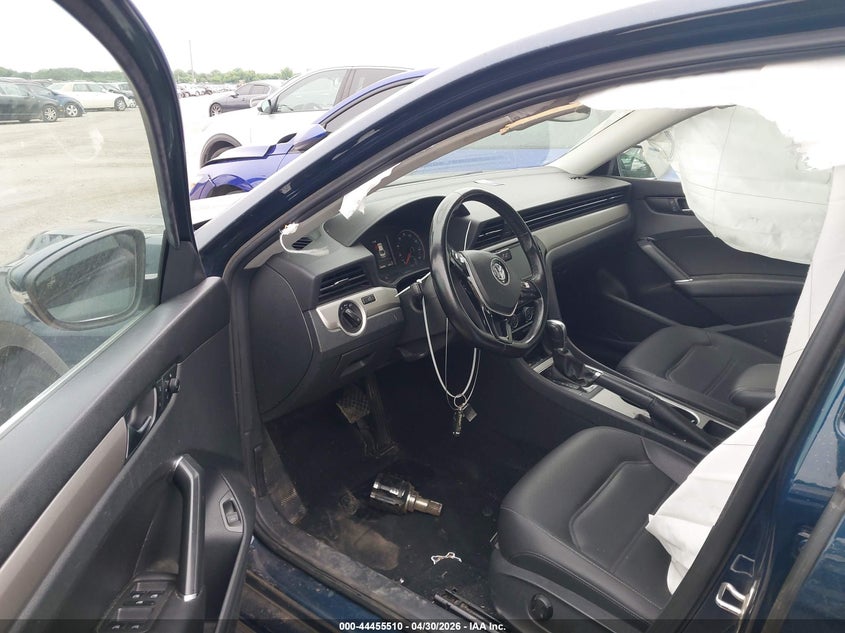 2020 Volkswagen Passat 2.0T Se