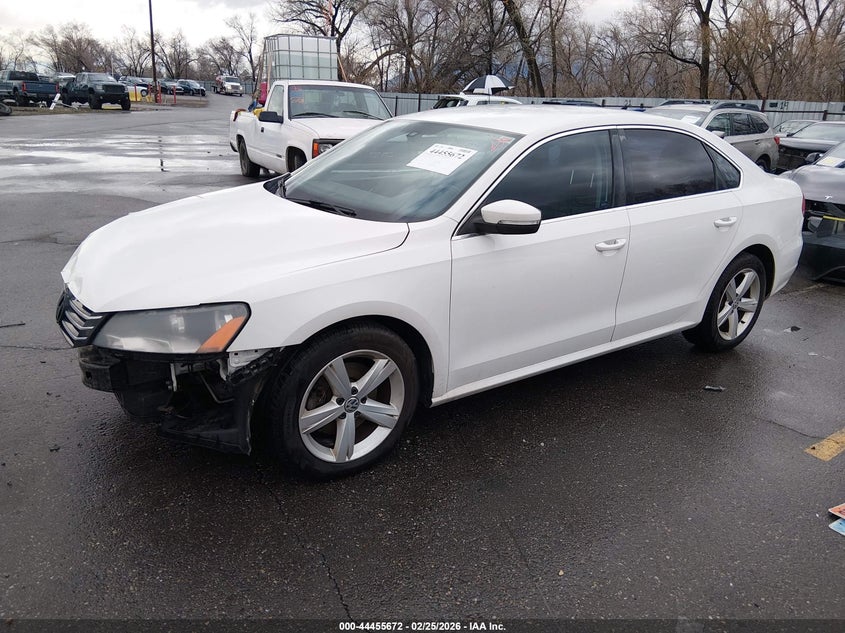 2014 Volkswagen Passat 2.5l Se 1VWBP7A37EC012297 photo 1