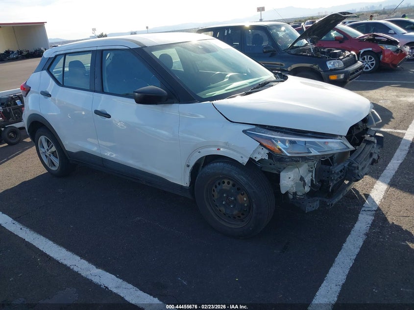 2022 Nissan Kicks S Xtronic Cvt