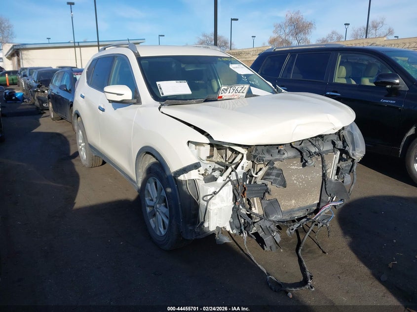 2016 Nissan Rogue Sv