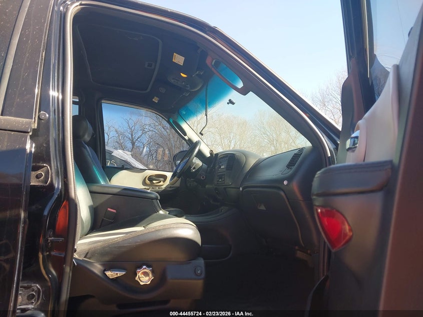 2003 Ford F-150 Lariat