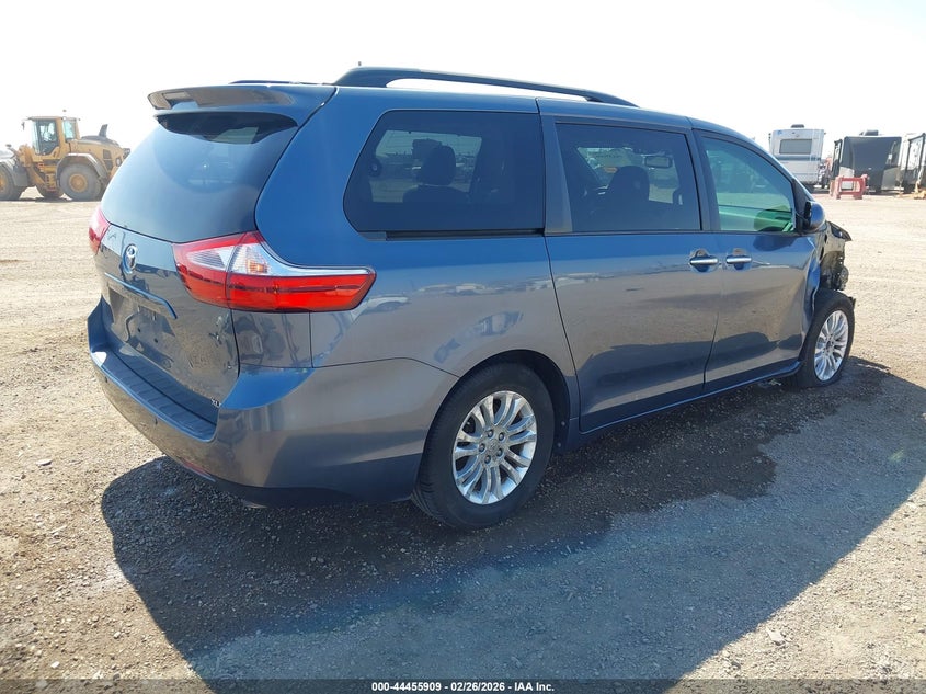 2017 Toyota Sienna Xle 8 Passenger