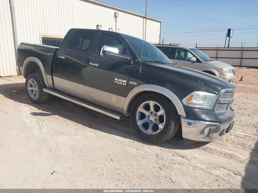 2017 Ram 1500 Laramie 4X4 5'7 Box