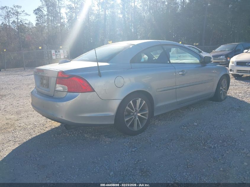 2011 Volvo C70 T5