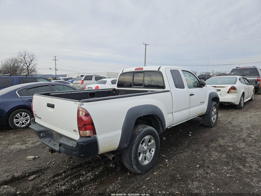 2005 Toyota Tacoma Base V6