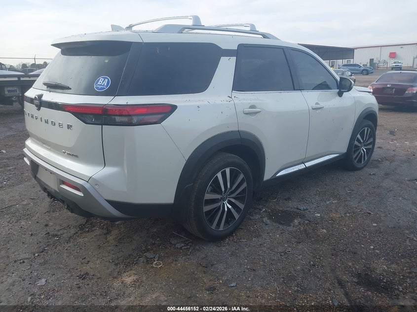 2024 Nissan Pathfinder Platinum Fwd