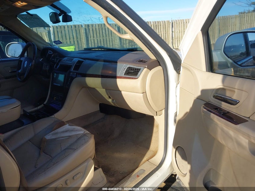 2011 Cadillac Escalade Esv Premium