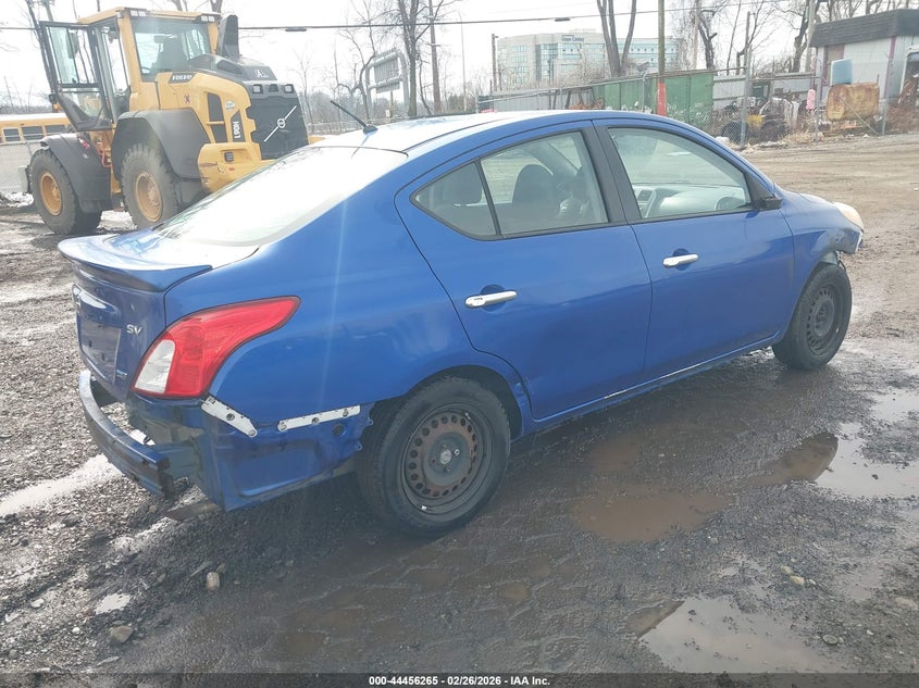 2013 Nissan Versa 1.6 Sv