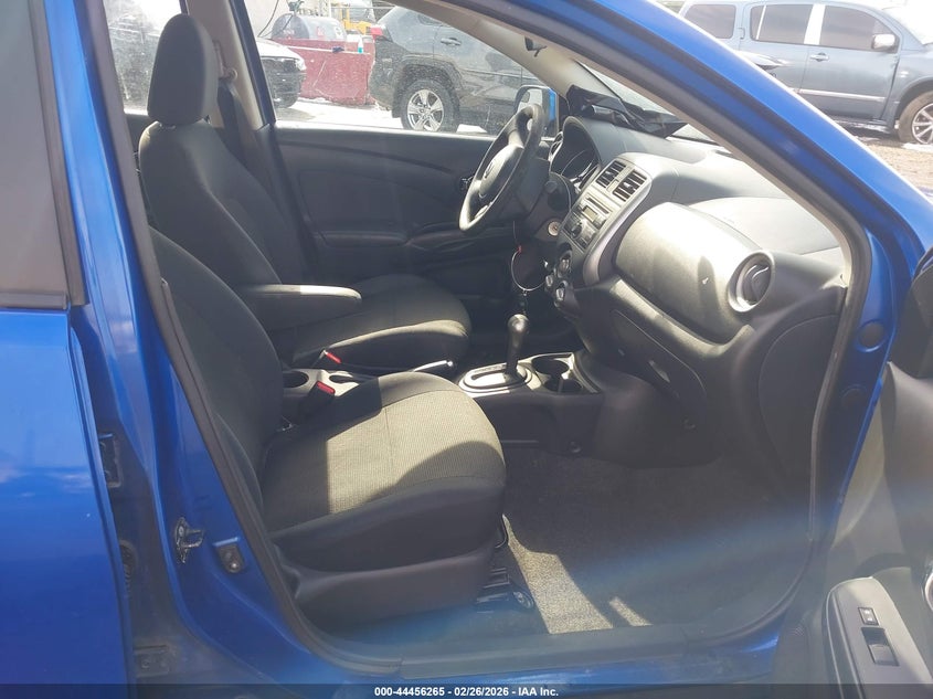 2013 Nissan Versa 1.6 Sv