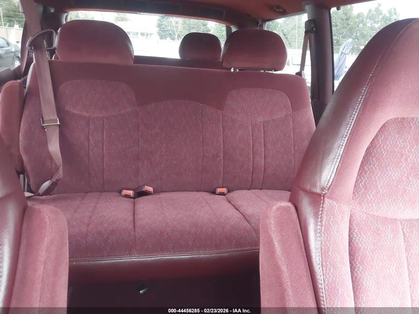 1999 Chevrolet Astro VIN: 1GNDM19W2XB138454 Lot: 44456285