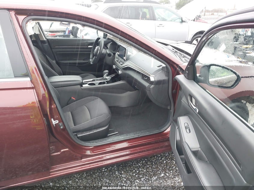 2024 Nissan Altima Sv Fwd