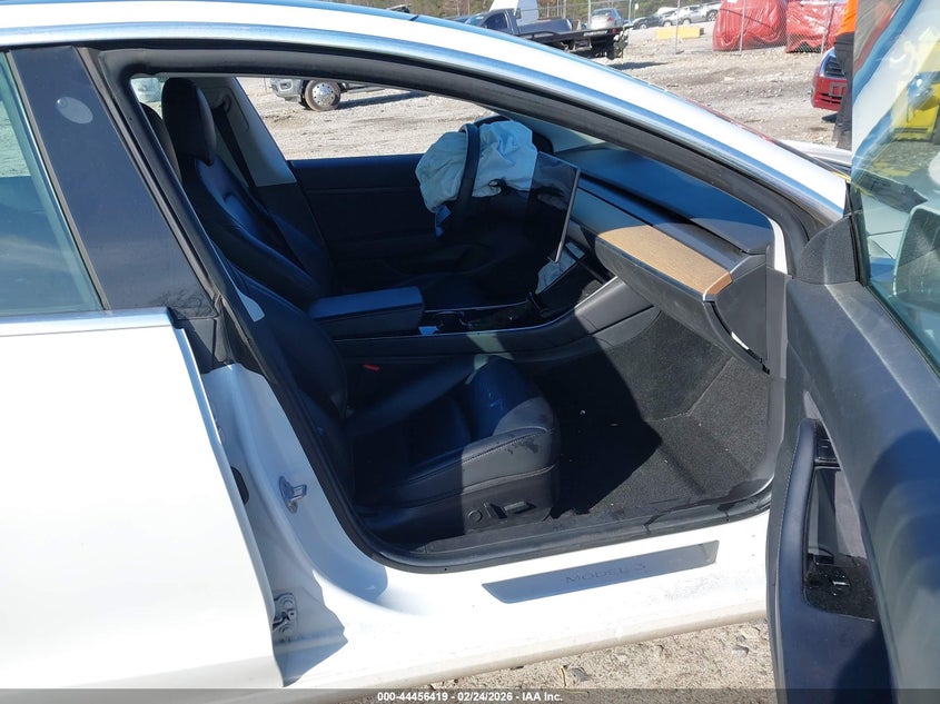 2019 Tesla Model 3 Long Range/Performance