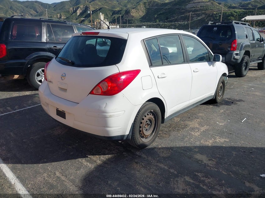2011 Nissan Versa 1.8S