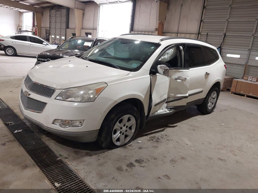 2012 Chevrolet Traverse 3.6 Ls white Lot 111044456500 Vin 1GNKREED9CJ273239
