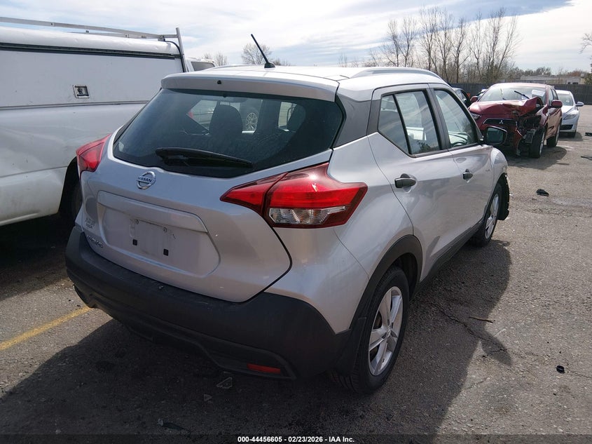 2019 Nissan Kicks S