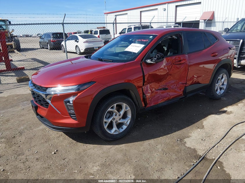 2024 CHEVROLET TRAX auction photo 2