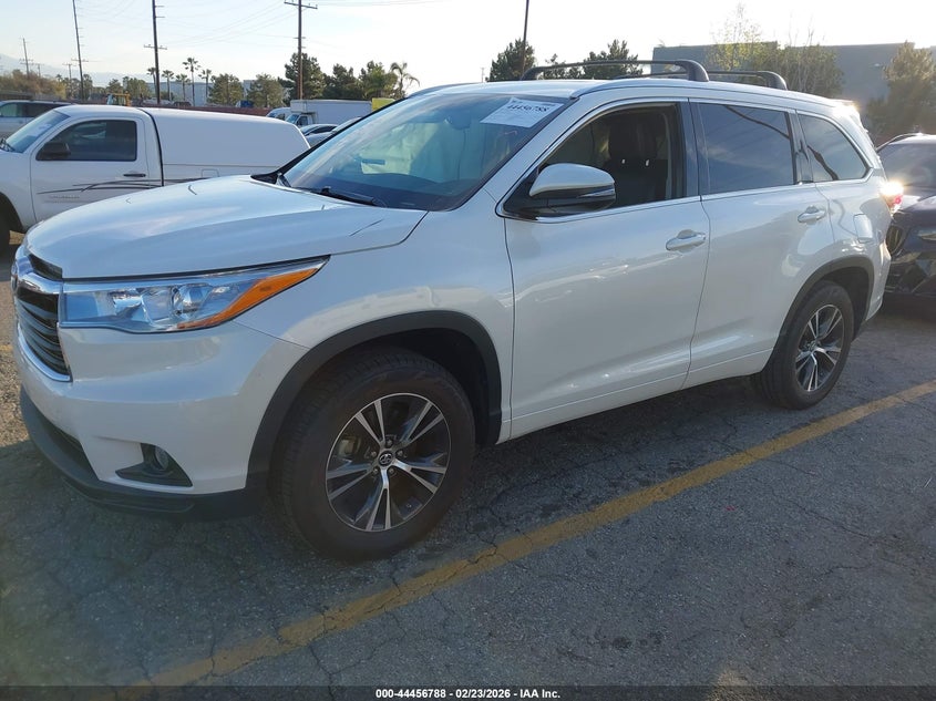 2016 Toyota Highlander Xle V6