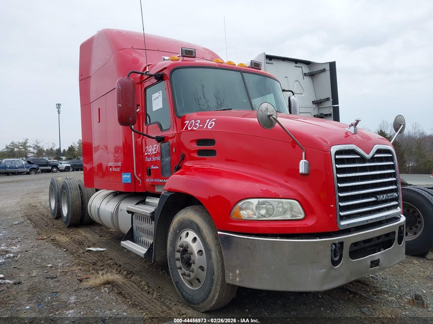 2016 Mack 600 Cxu600
