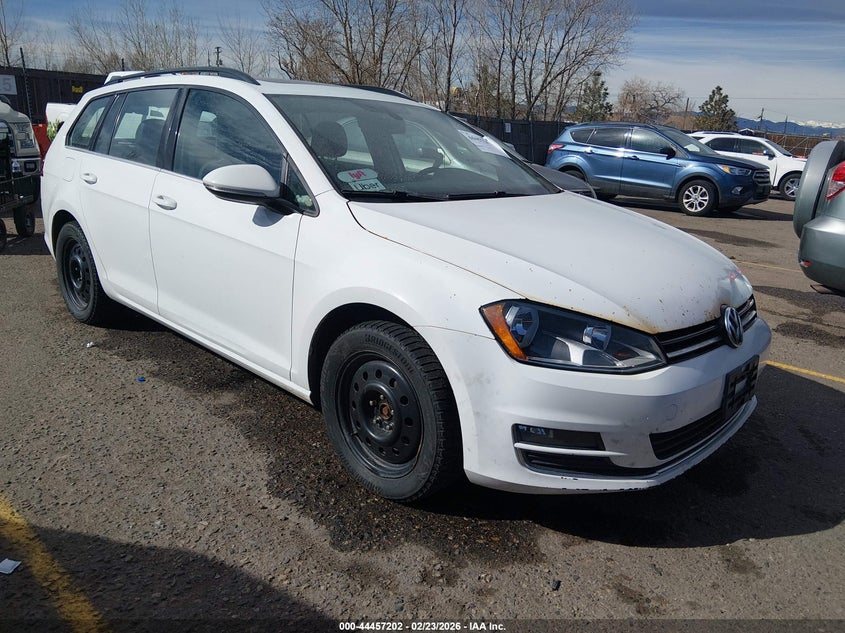 2015 Volkswagen Golf Sportwagen Tdi Se 4-Door