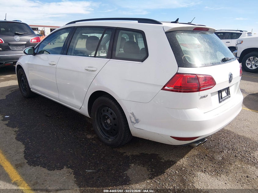 2015 Volkswagen Golf Sportwagen Tdi Se 4-Door