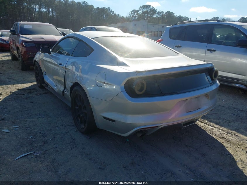 2015 Ford Mustang V6