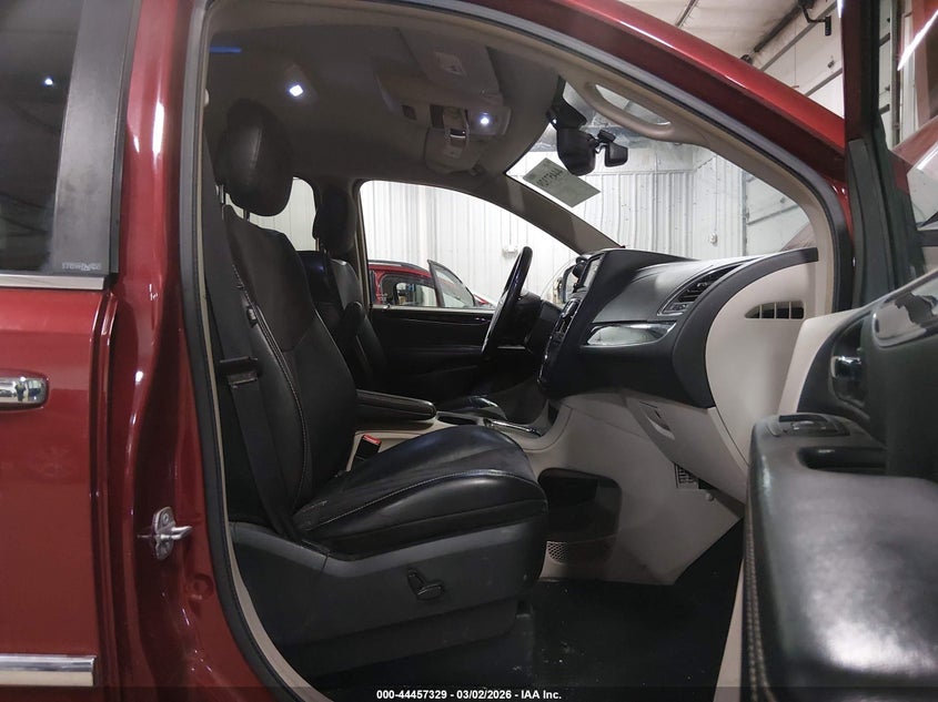 2014 Chrysler Town & Country Touring-L 30Th Anniversary