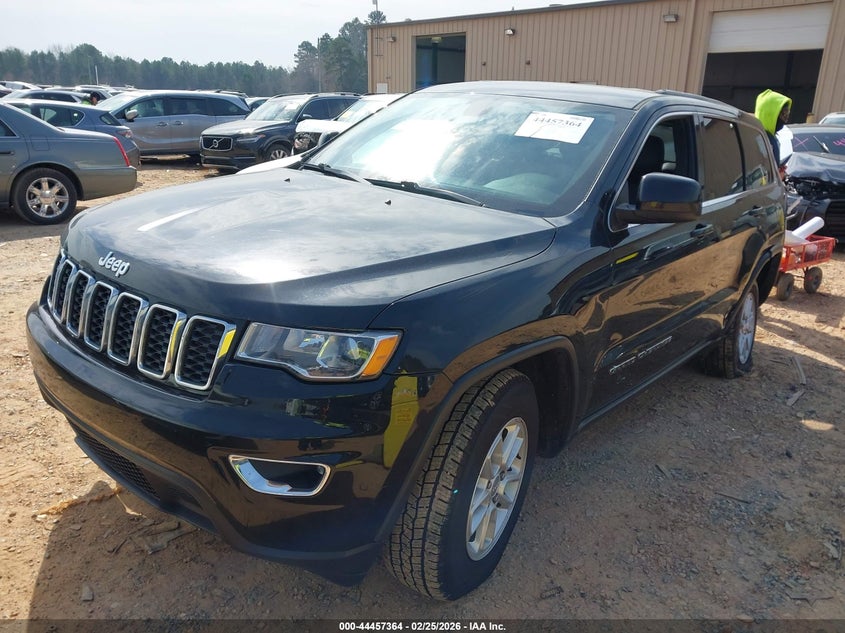 2018 Jeep Grand Cherokee Laredo 4X2