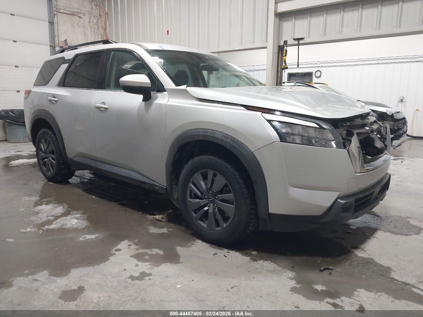 NISSAN PATHFINDER SV 4WD 2024