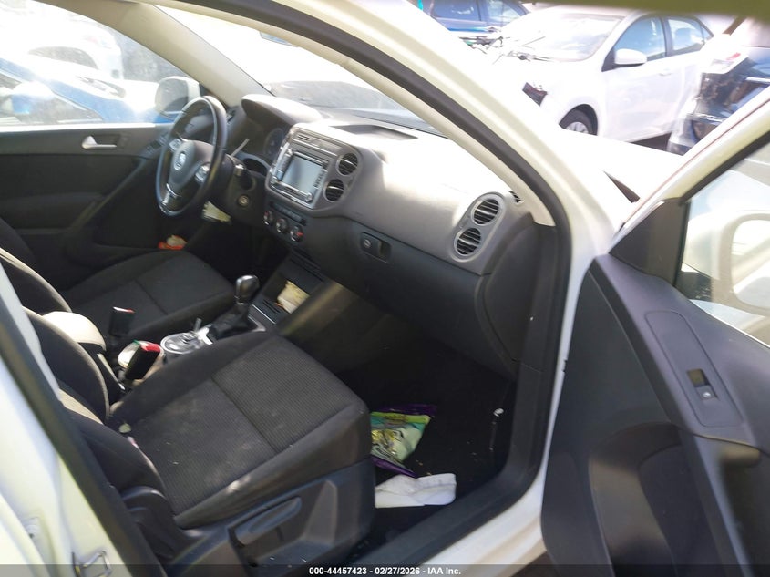 2015 Volkswagen Tiguan S