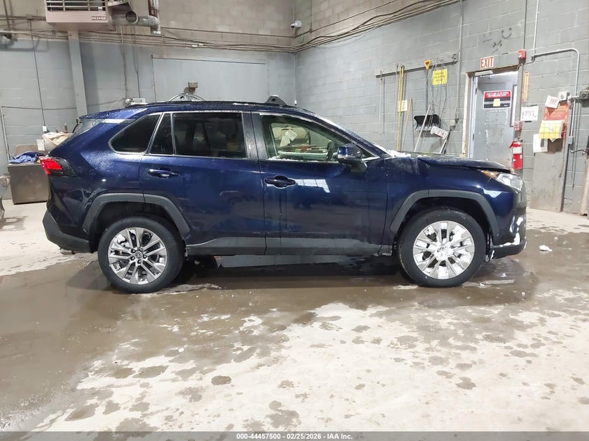 VIN JTMA1RFV9KD042977 2019 TOYOTA RAV4 XLE PREMIUM
