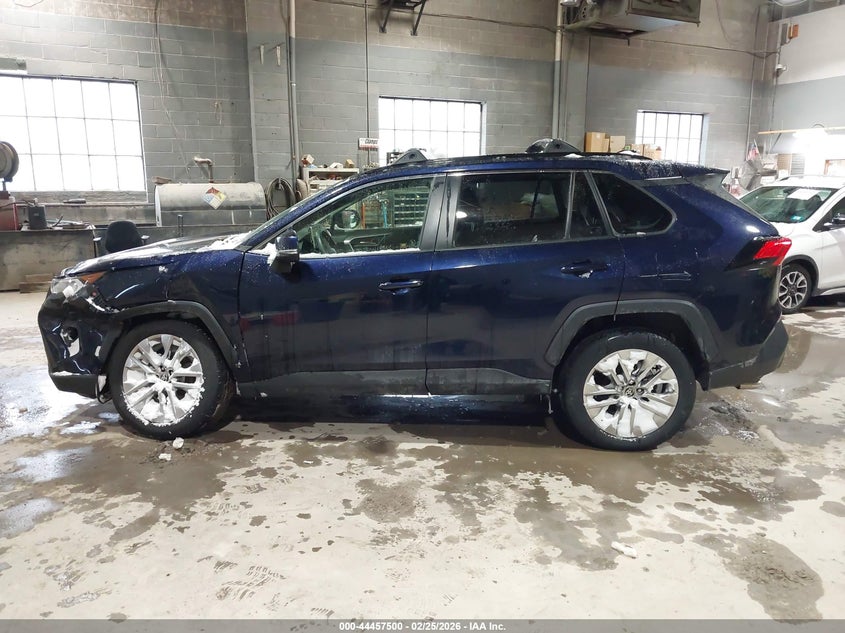 VIN JTMA1RFV9KD042977 2019 TOYOTA RAV4 XLE PREMIUM