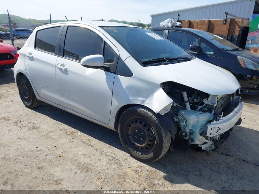2013 Toyota Yaris Le