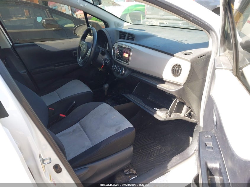 2013 Toyota Yaris Le