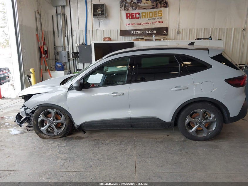 1FMCU9MN1SUB35538 2025 Ford Escape 1.5 St-Line silver