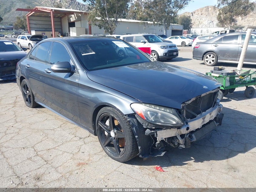2015 Mercedes-Benz C 300 Sport