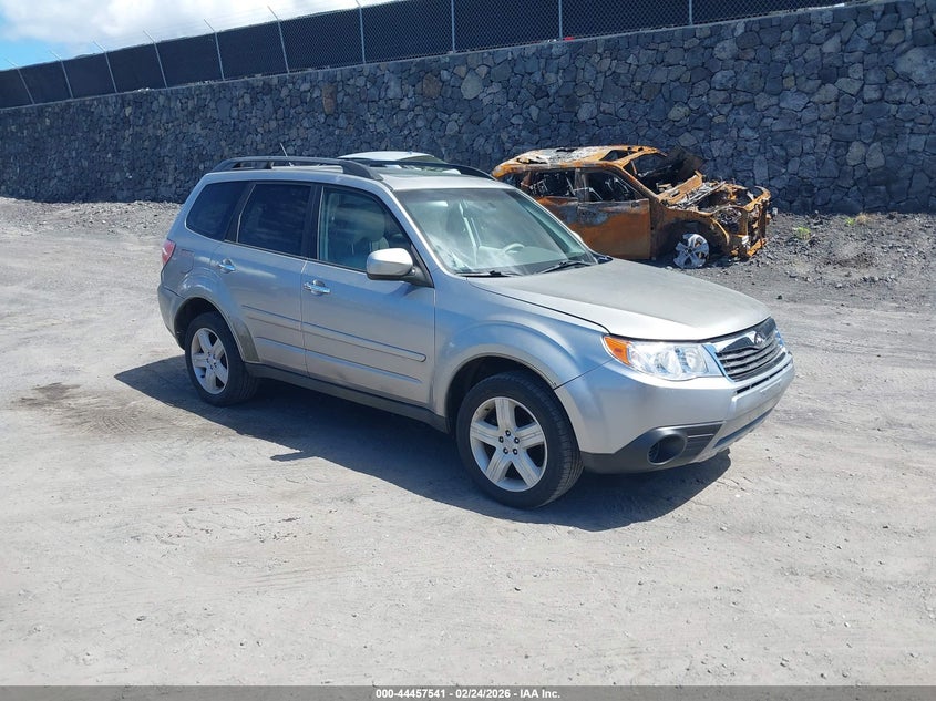 SUBARU FORESTER 2010. Lot# 44457541. VIN JF2SH6CC3AH774032. Photo 1
