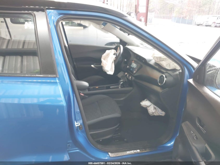 2024 Nissan Kicks Sv Xtronic Cvt