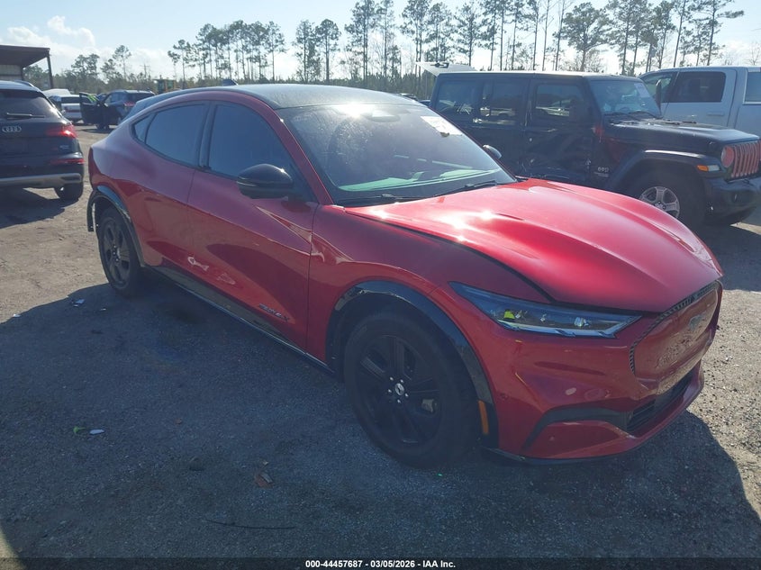 2022 Ford Mustang Mach-E California Route 1