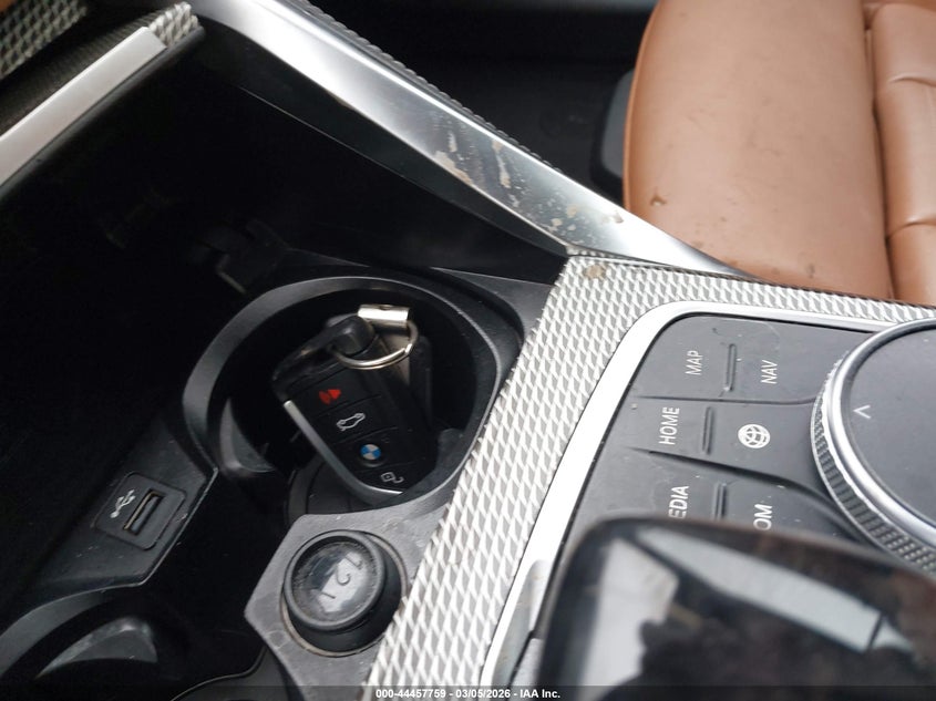 VIN: WBA53AT00MCF84158 2021 BMW M440I