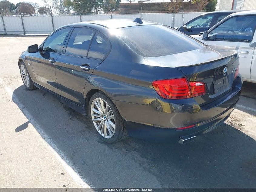2011 BMW 550I