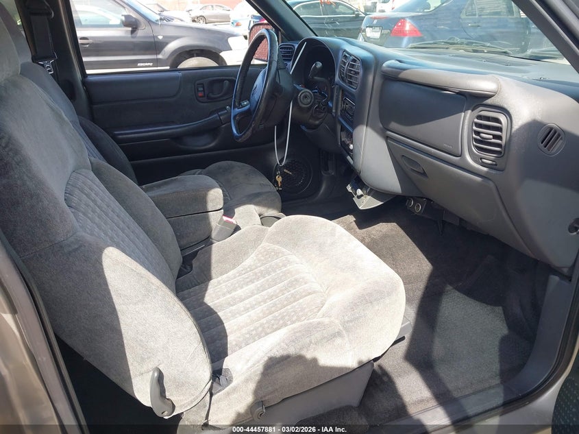 2002 Chevrolet S-10 Ls