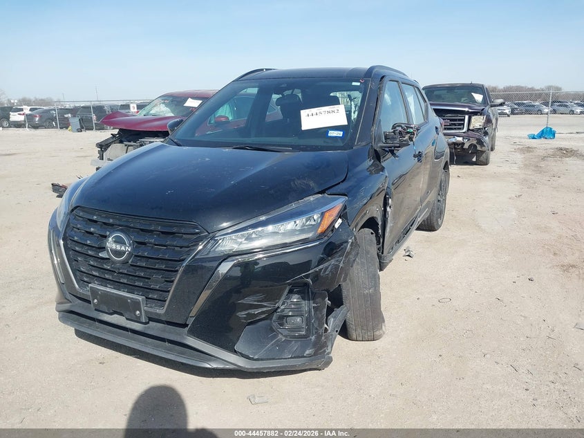 2024 Nissan Kicks Sr Xtronic Cvt