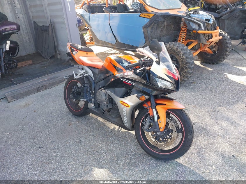 JH2PC40198M100258 HONDA CBR600 Photo 1