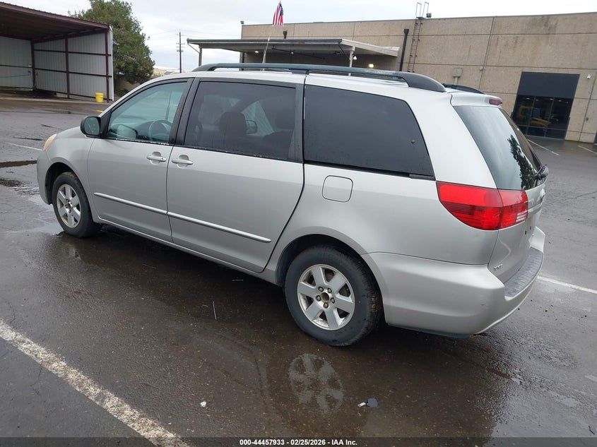 2004 Toyota Sienna Le