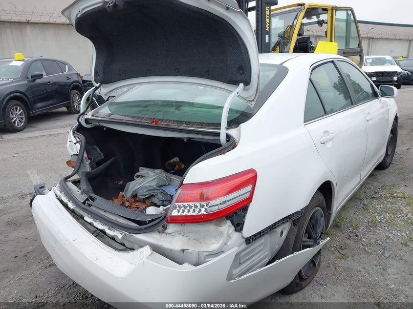 2011 Toyota Camry Le