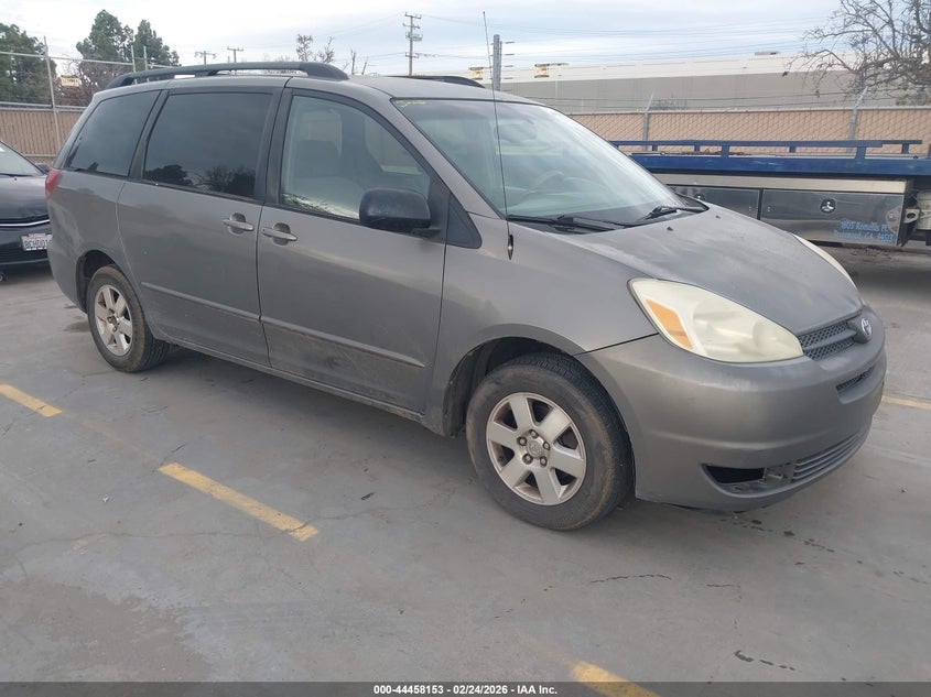 2005 Toyota Sienna Le