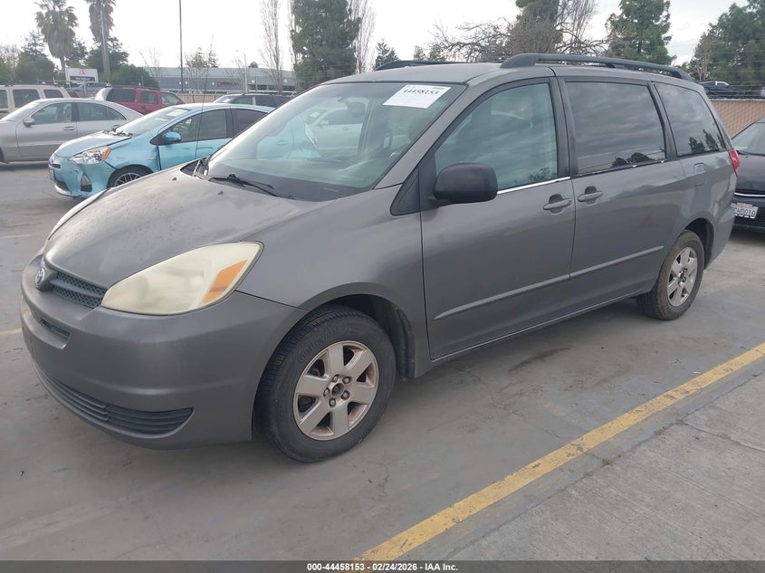 2005 Toyota Sienna Le